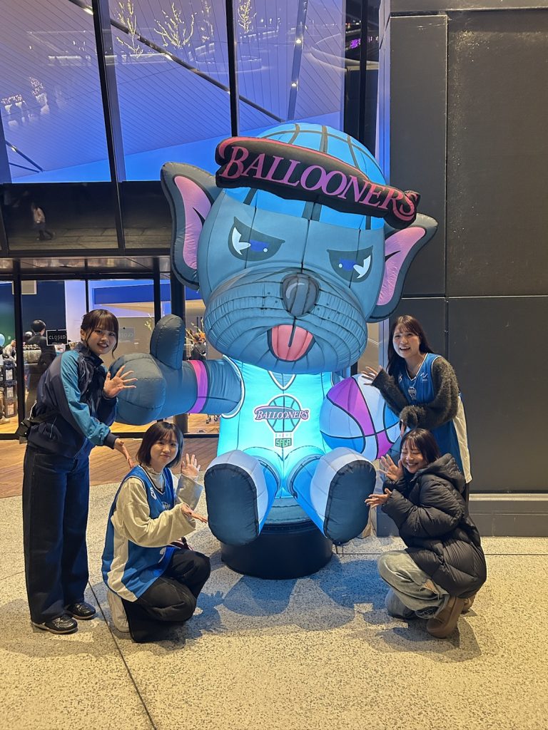 画像に alt 属性が指定されていません。ファイル名: IMG_5820.JPG%E3%83%90%E3%83%AB%E3%83%8A%E3%82%BA4%E4%BA%BA-768x1024.jpg